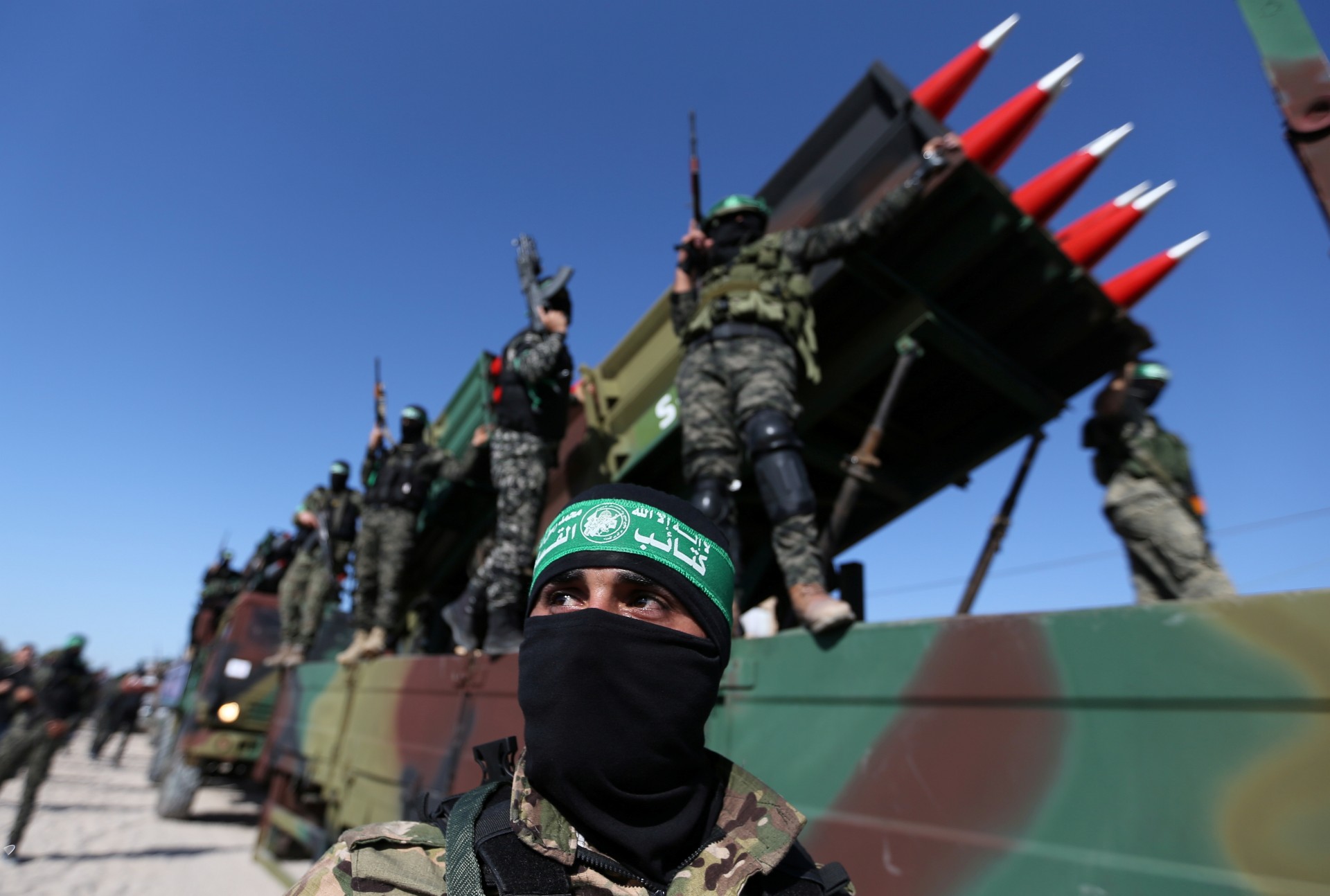 gaza-israel-and-hamas-surprise-each-other-with-new-military